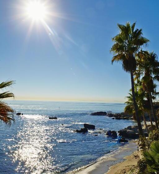 Отель Casa Loma Beach