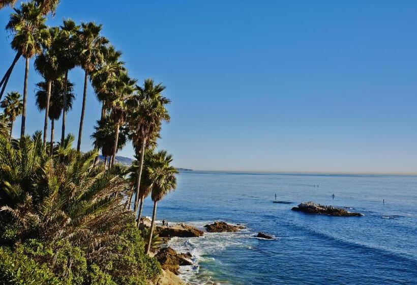 Отель Casa Loma Beach