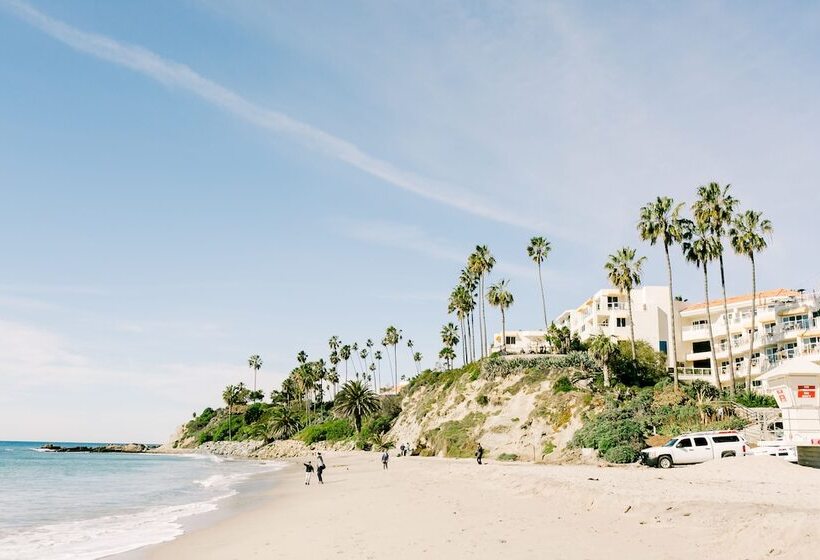 Отель Casa Loma Beach