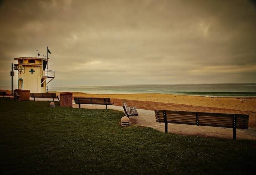 Отель Casa Loma Beach