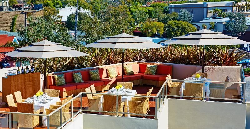 Отель Casa Loma Beach