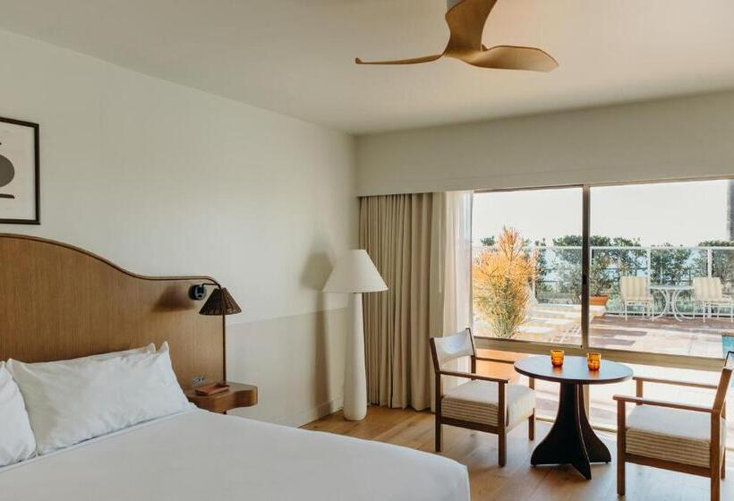 Отель Casa Loma Beach