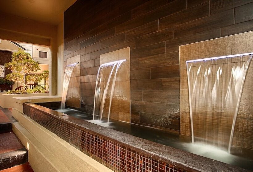 Inn At The Peachtrees, Ascend Hotel Collection