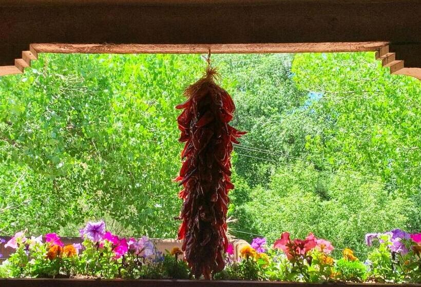 Отель Inn On The Alameda