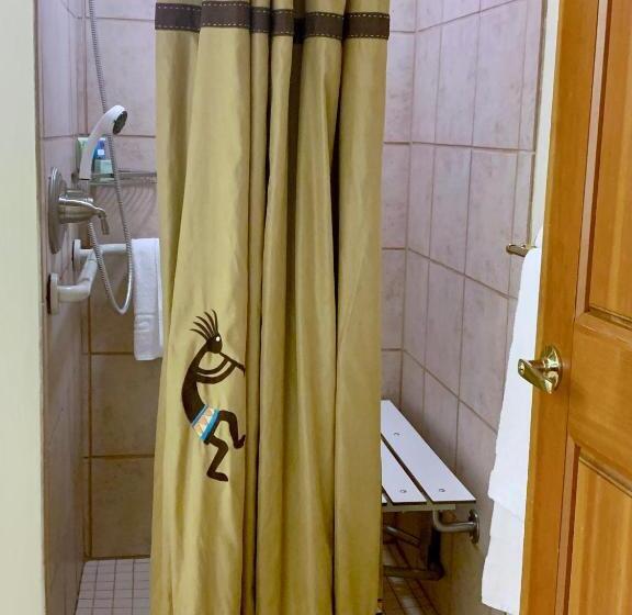 Отель Inn On The Alameda