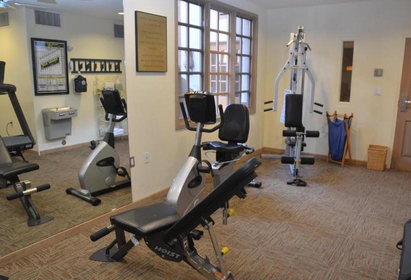 Отель Inn On The Alameda