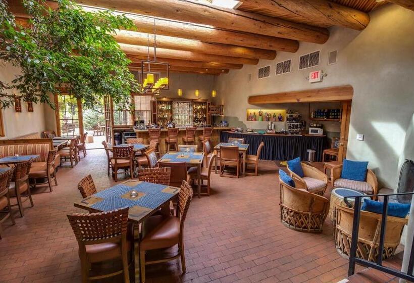 Отель Inn On The Alameda