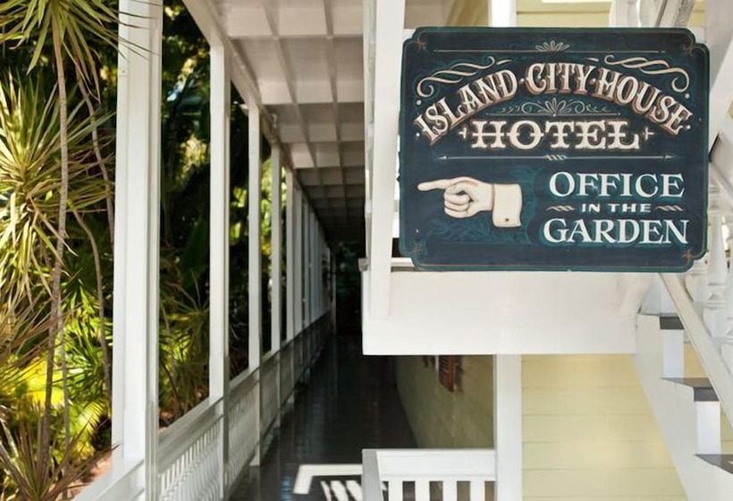 فندق Island City House