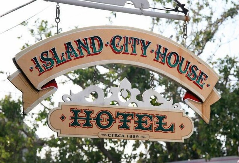 فندق Island City House