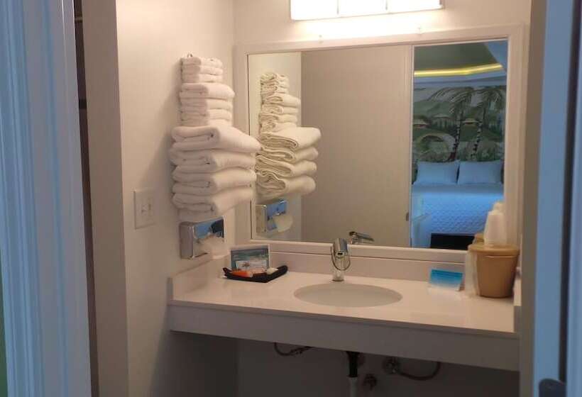 فندق Island House