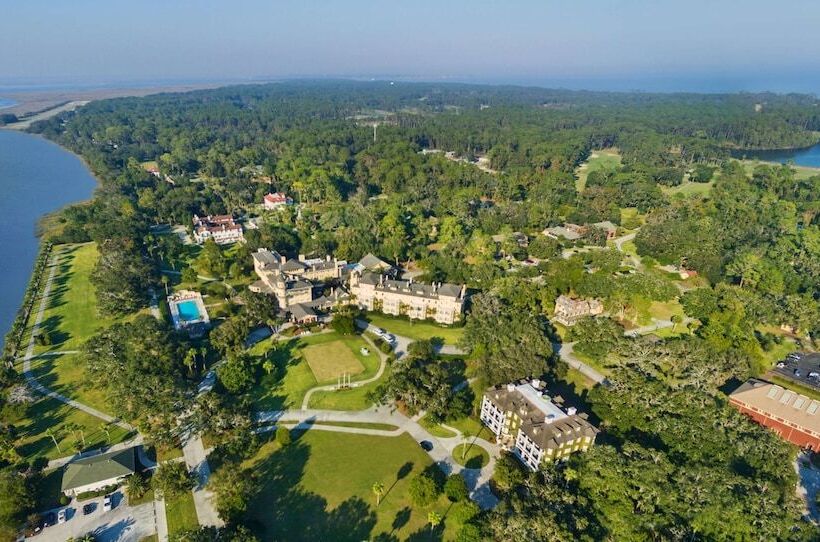 בית מלון כפרי Jekyll Island Club Resort