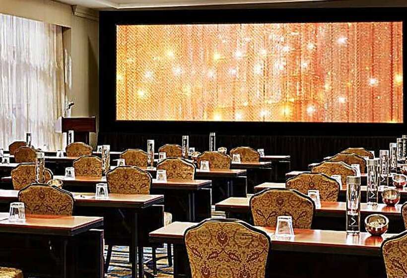 هتل Jw Marriott New Orleans