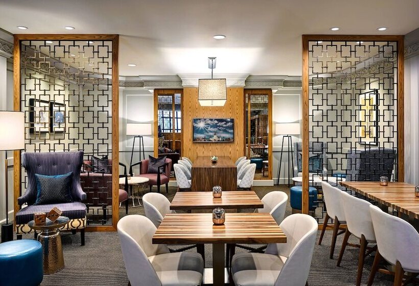 هتل Jw Marriott New Orleans