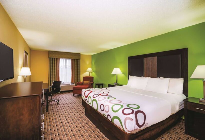 בית מלון כפרי La Quinta Inn & Suites By Wyndham Baltimore S. Glen Burnie