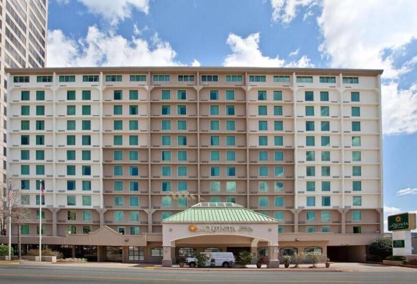 فندق La Quinta Inn & Suites By Wyndham Downtown Conference Center