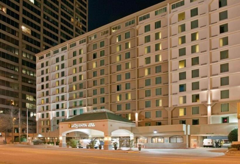 فندق La Quinta Inn & Suites By Wyndham Downtown Conference Center