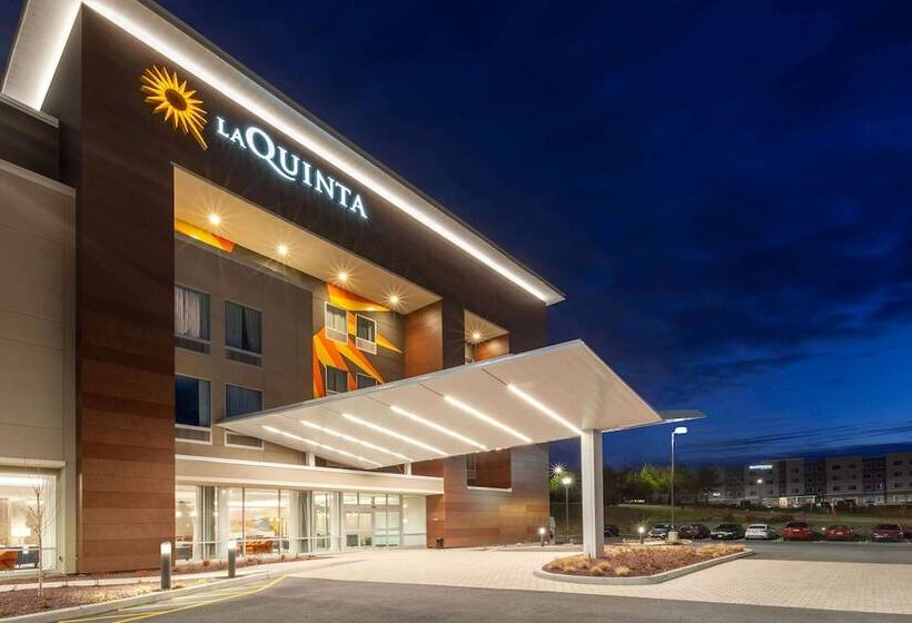 호텔 La Quinta Inn & Suites By Wyndham Middletown