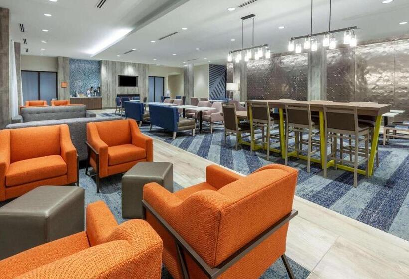 ホテル La Quinta Inn & Suites By Wyndham Middletown
