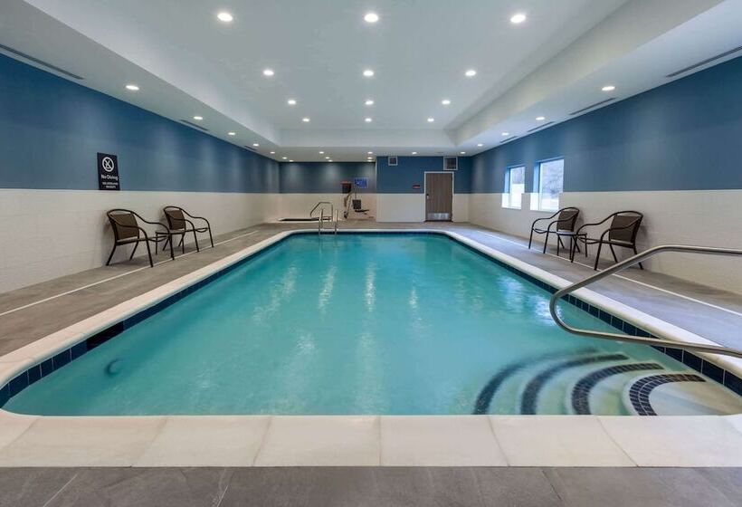 ホテル La Quinta Inn & Suites By Wyndham Middletown