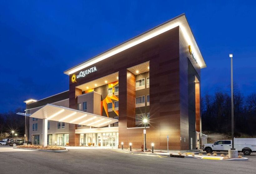호텔 La Quinta Inn & Suites By Wyndham Middletown