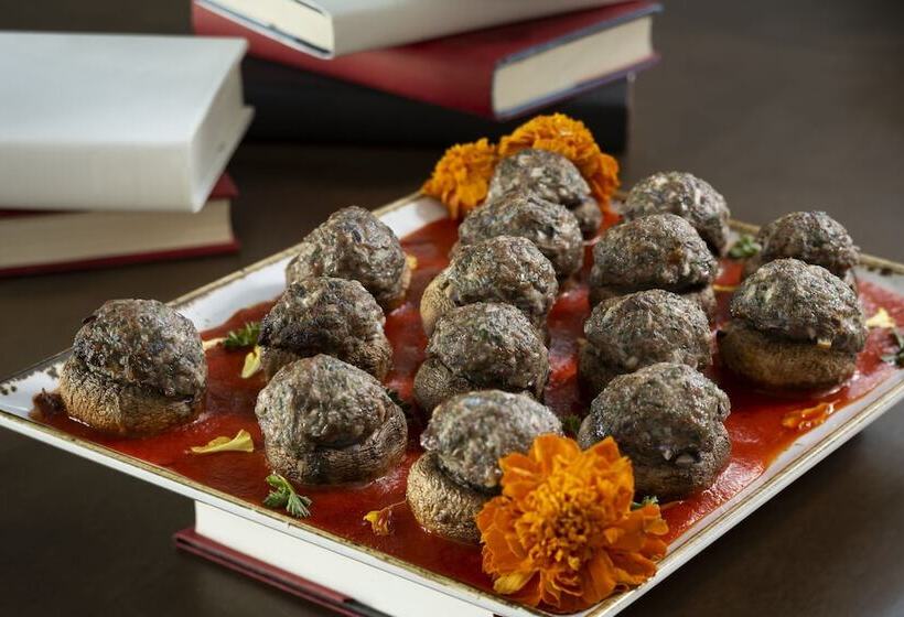 בית מלון כפרי Le Meridien New Orleans