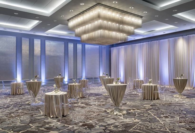 בית מלון כפרי Le Meridien New Orleans