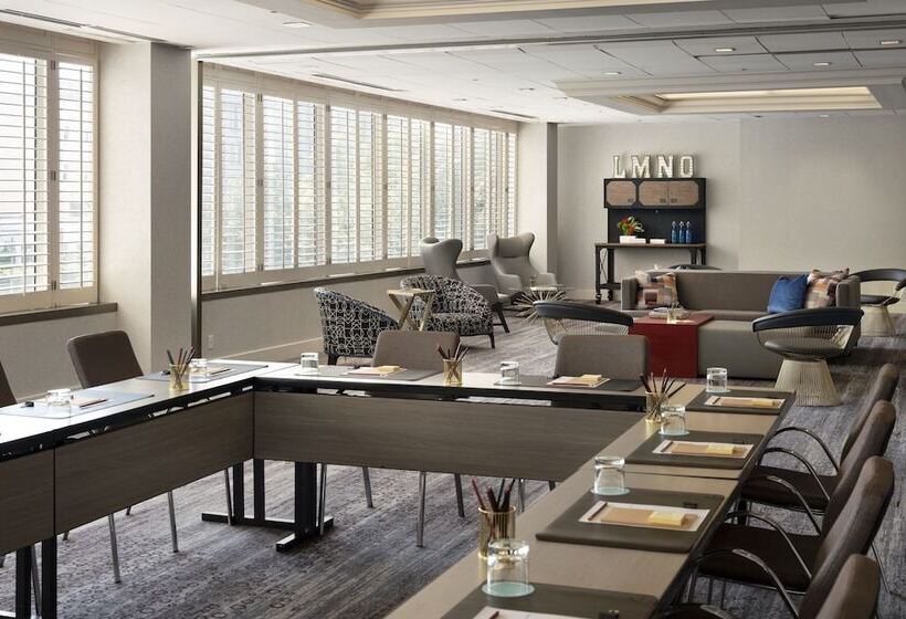 בית מלון כפרי Le Meridien New Orleans