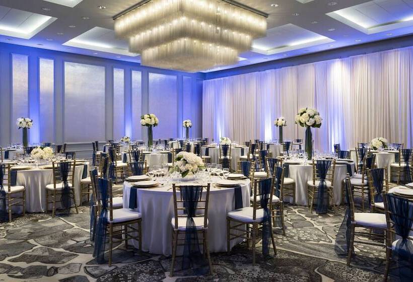 בית מלון כפרי Le Meridien New Orleans