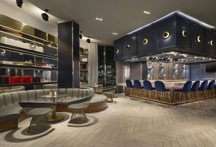 בית מלון כפרי Le Meridien New Orleans