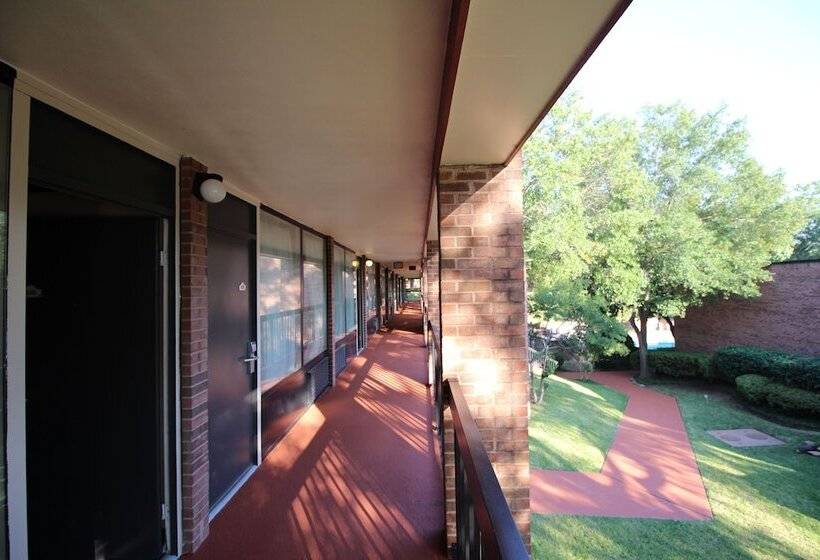 Magnuson Grand Hotel And Conference Center Tyler