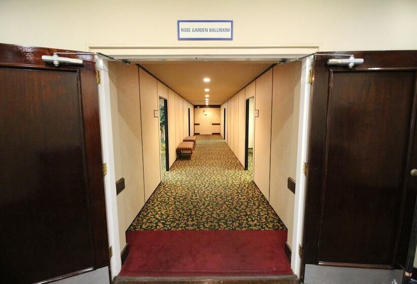 Magnuson Grand Hotel And Conference Center Tyler