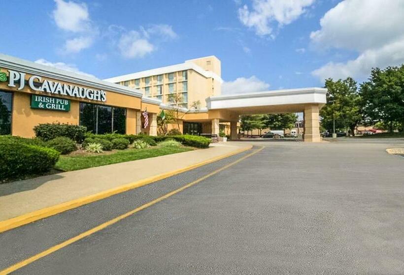 فندق Magnuson Grand & Conference Center Somersetbridgewater