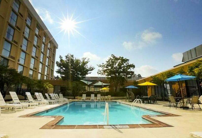 فندق Magnuson Grand & Conference Center Somersetbridgewater