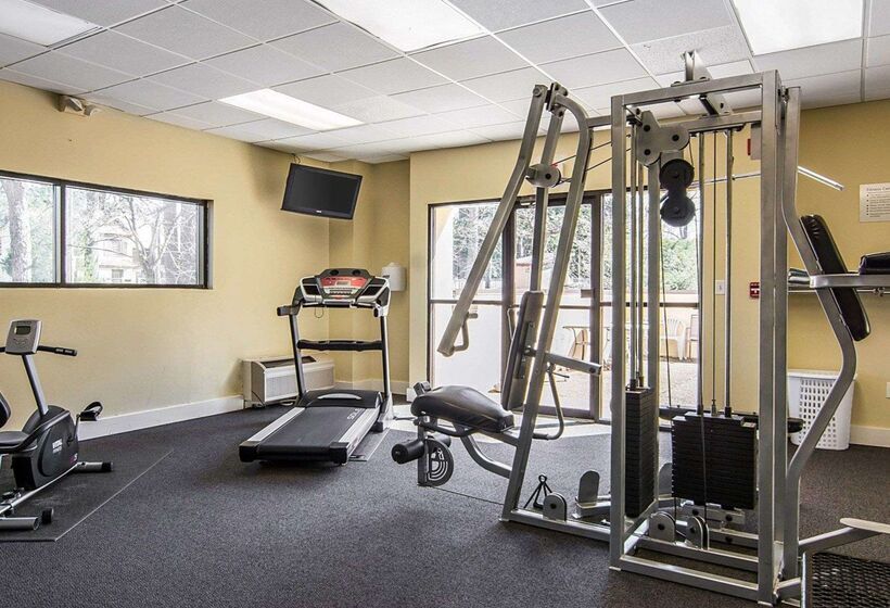 酒店 Mainstay Suites Williamsburg Historic Area