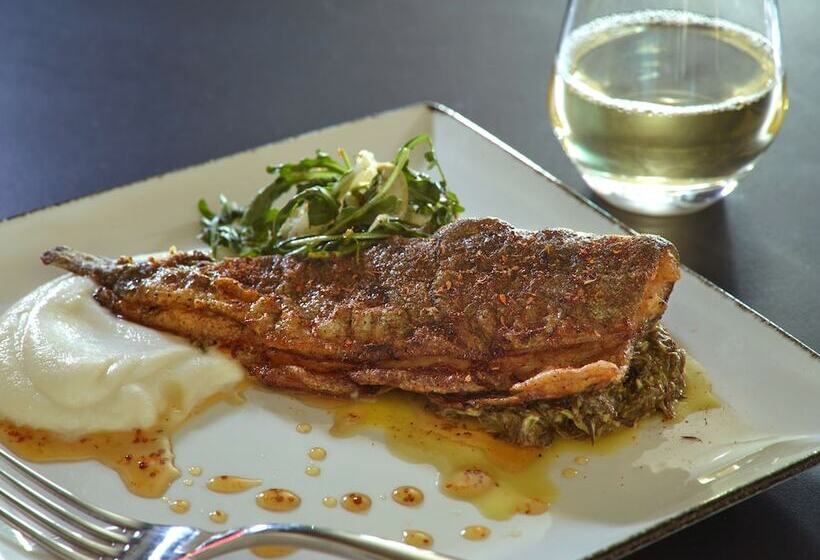 ホテル Marriott Knoxville Downtown