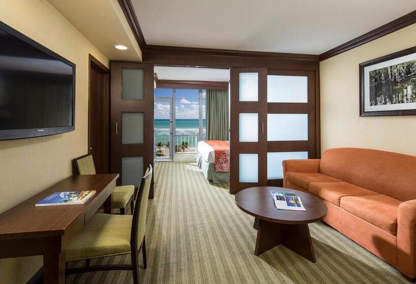 Newport Beachside Hotel & Resort