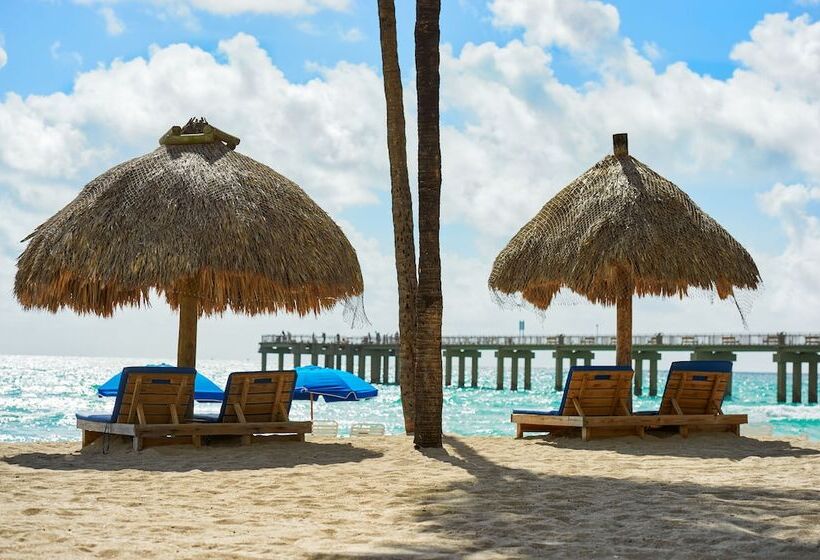 Newport Beachside Hotel & Resort