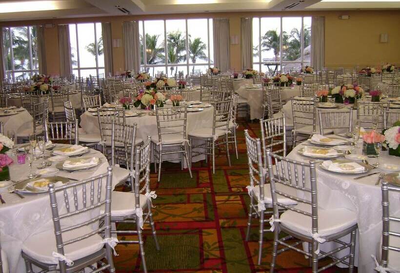 Newport Beachside Hotel & Resort