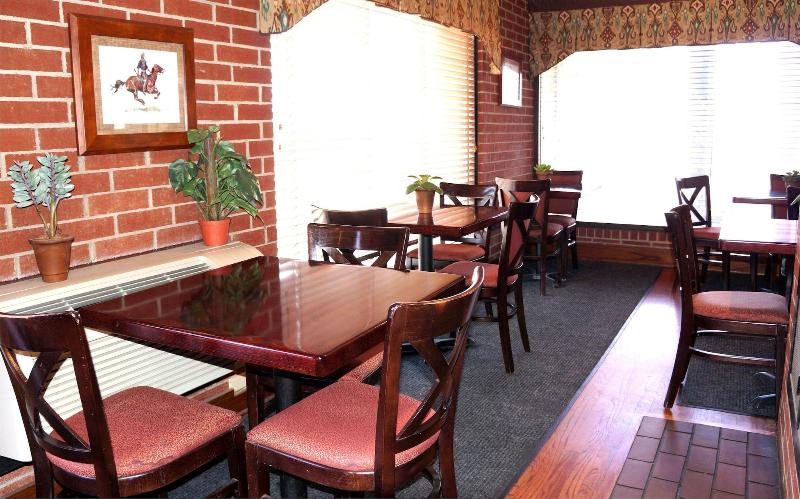 فندق Plaza Inn Midland