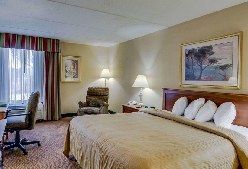 Quality Hotel And Conference Center