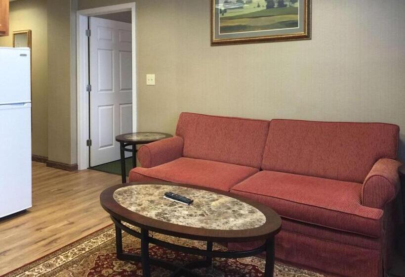 فندق Quality Inn & Conference Center