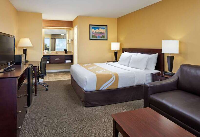 هتل Comfort Inn Encinitas Near Legoland
