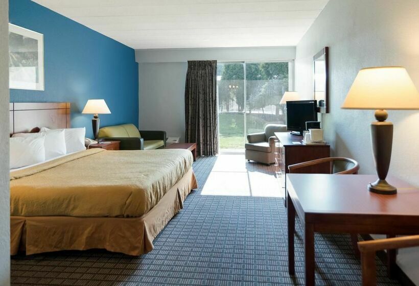 فندق Quality Inn Greenfield