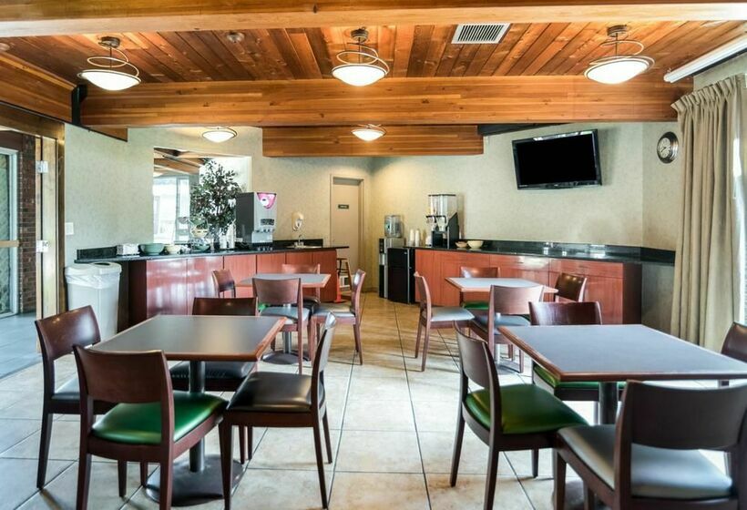 فندق Quality Inn Greenfield