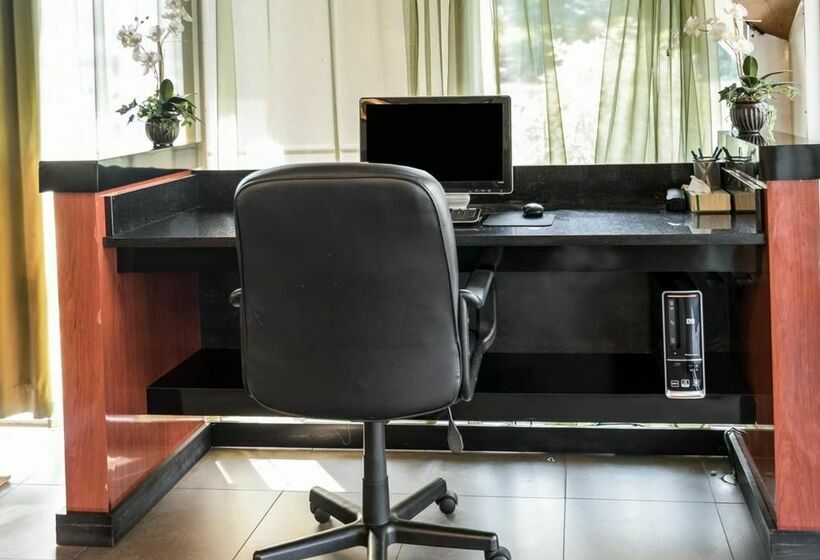 فندق Quality Inn Greenfield