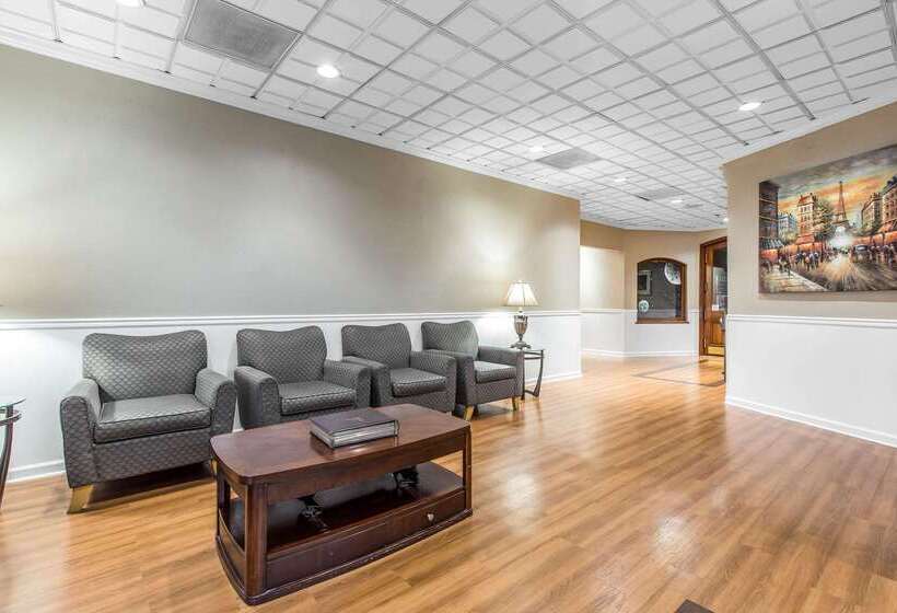 ホテル Quality Inn Midtown