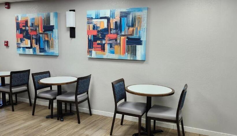 酒店 Quality Inn North