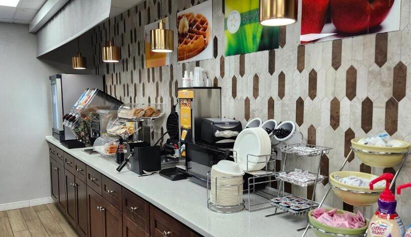 酒店 Quality Inn North