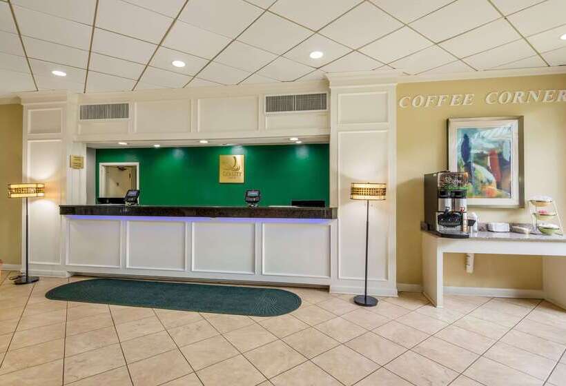 فندق Quality Inn Roanoke Airport