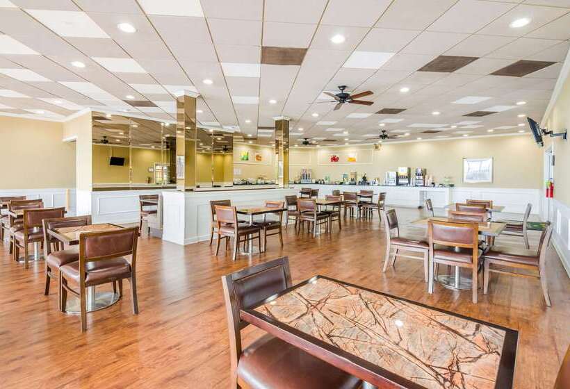 فندق Quality Inn Roanoke Airport